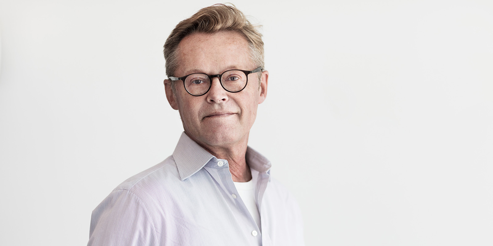 lars_ring1600x800.jpg